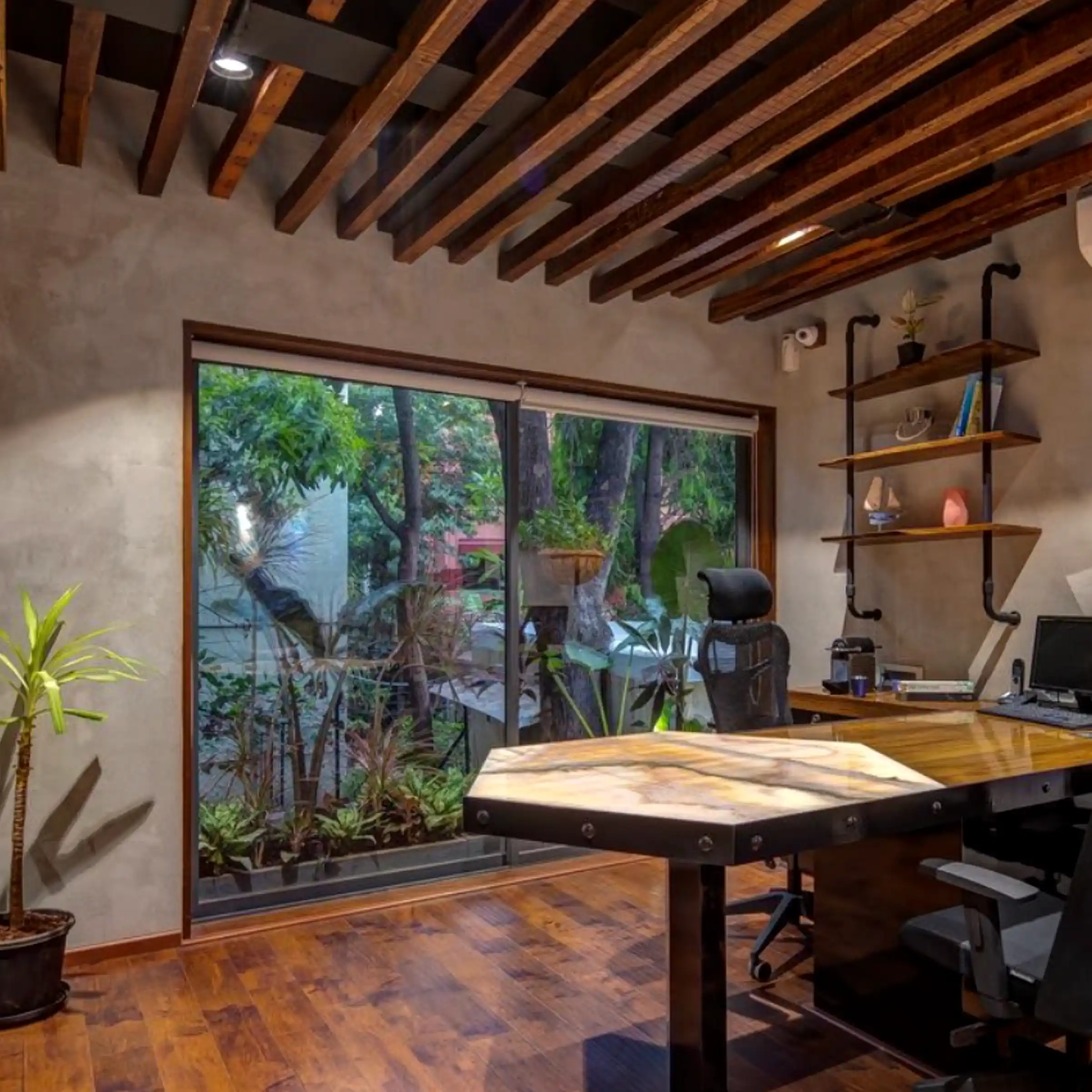 Flowrush executive workspace